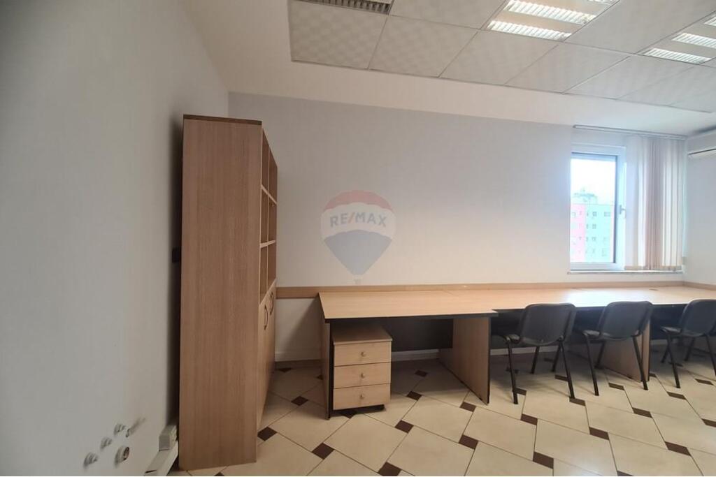 Zyrë për qira Rruga Brigada VIII