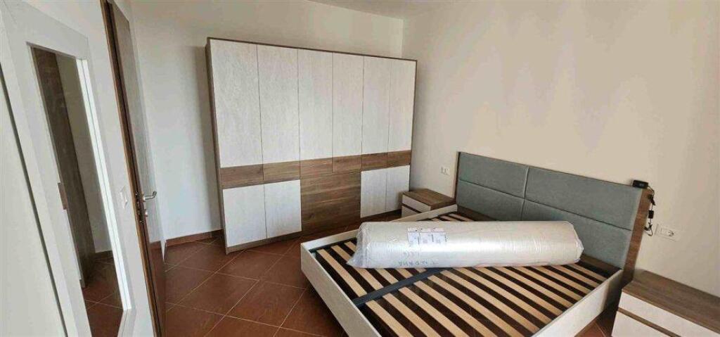 Apartament 1+1 me qira tek Stacioni i Trenit
