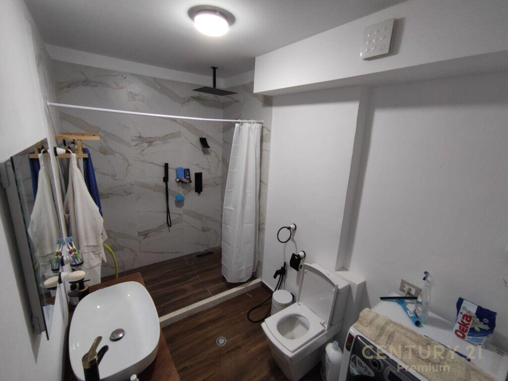 Apartment 2+1+2 for sale at Shkembi i Kavajes, Durrës!