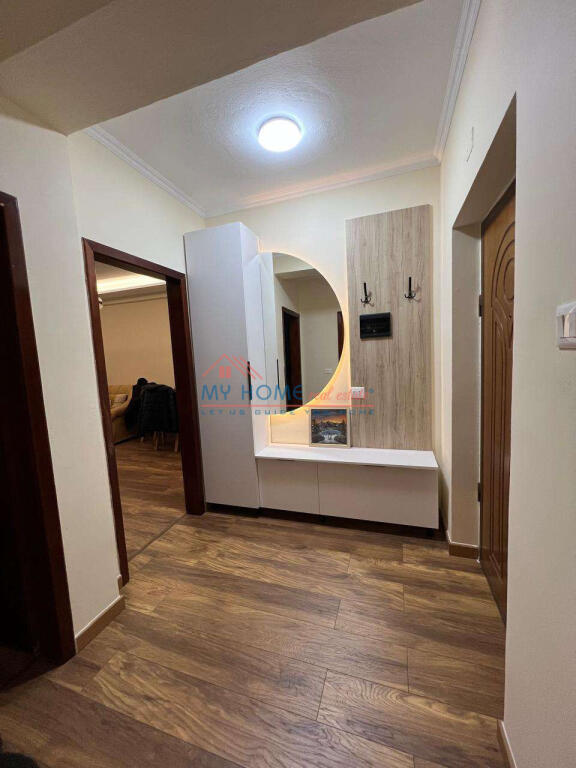 1+1 apartment for rent in Pazari i Ri, Tirana.