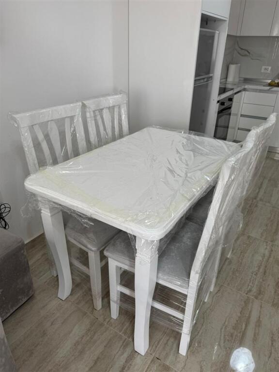 Jepet apartament 1+1 ne Kamez