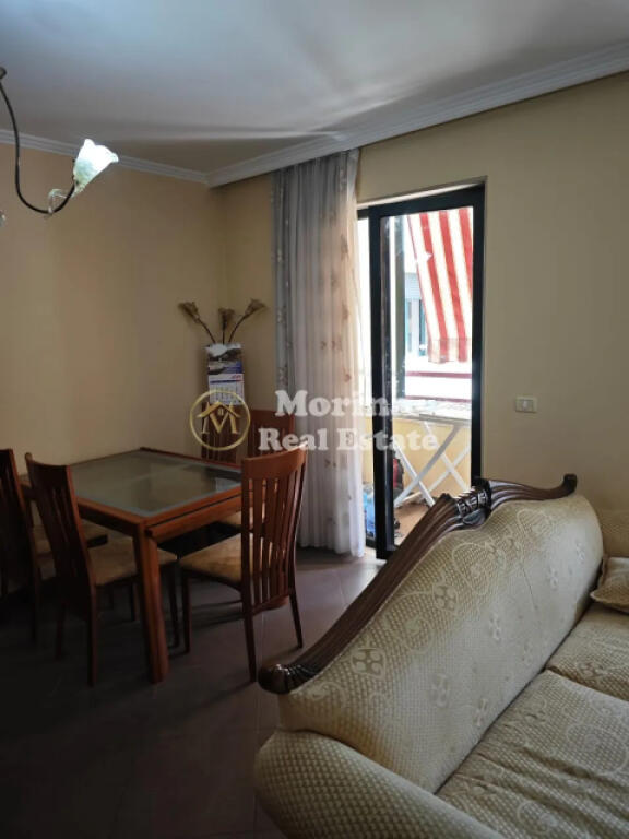 Qera, Apartament 3+1+2, Rruga e Bogdaneve, 800 euro/muaj   0694010930