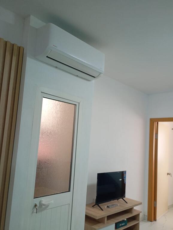 A 1+1 apartment is available for rent on Jordan Misja Street.