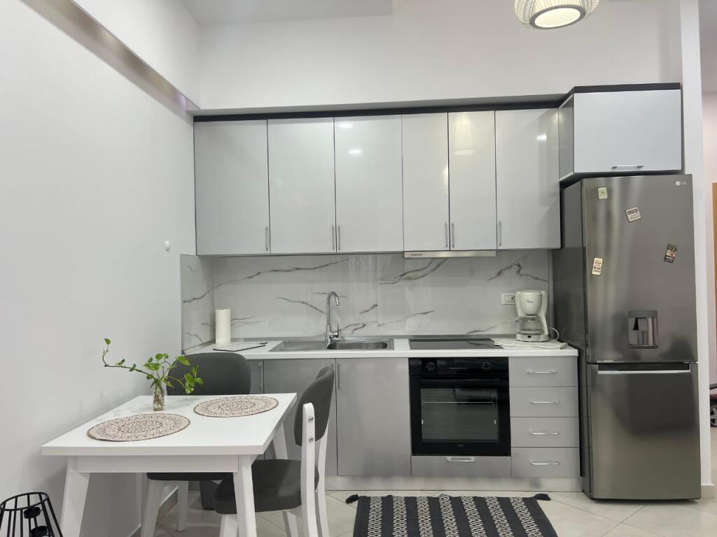 1+1 for rent, 600 euros, Botanical Garden