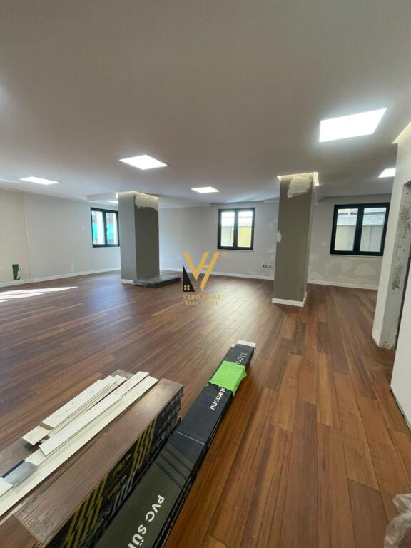 SHITET APARTAMENT 140 M2 TE SHALLVARET , QENDER 400.000 EURO