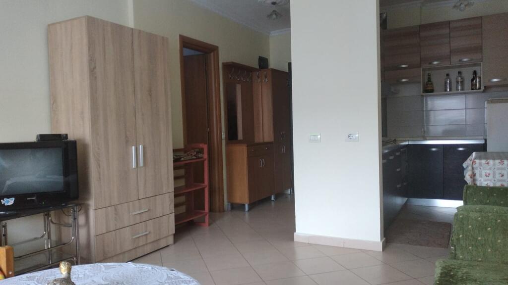 For rent, a studio on Don Bosko street (opposite the Catholic church) furnished for 350 euros (negotiable).