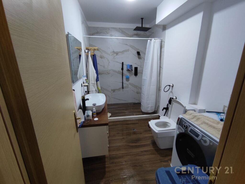 Apartment 2+1+2 for sale at Shkembi i Kavajes, Durrës!