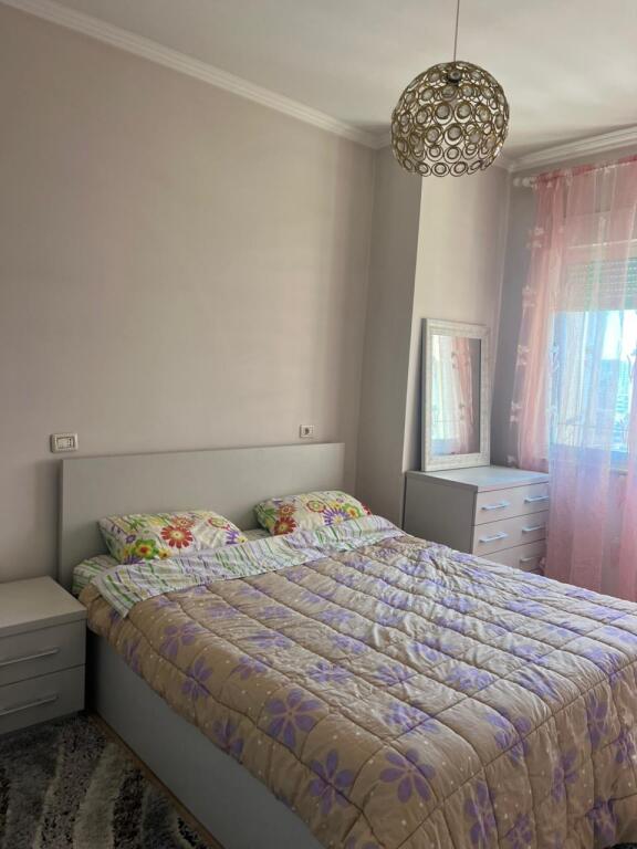 Affittasi appartamento 2+1+1 con balcone