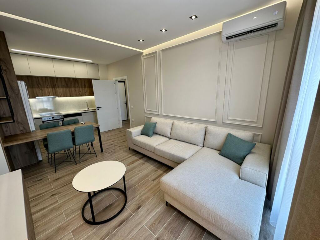 Apartament 1+1 me qira tek Fusha e Aviacionit