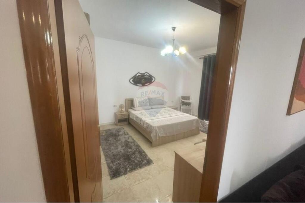 Affittasi appartamento 3+1 in Via Bardhyl.
