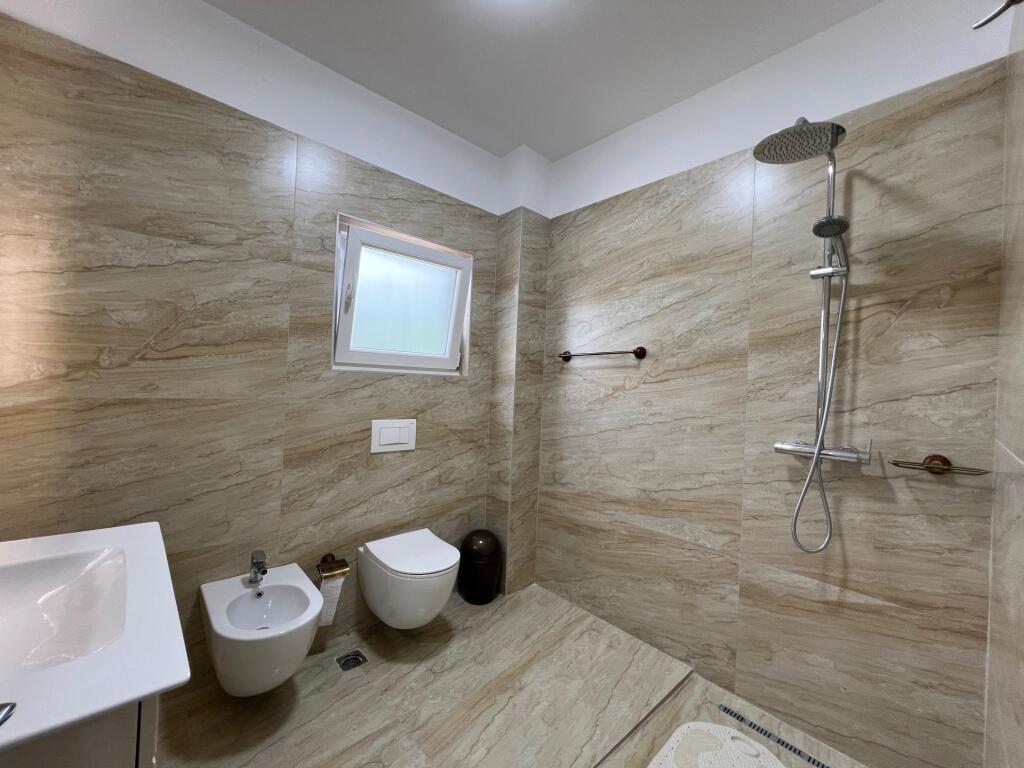 For sale: 2-Story Villa, "Mullet" - Tirana.