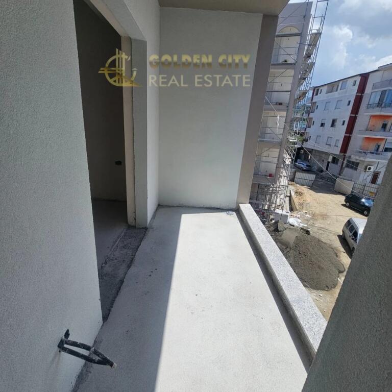 VENDESI APPARTAMENTO 1+1 | Residenza Orientale – GOLEM | Vista sulla PISCINA | 82.000€