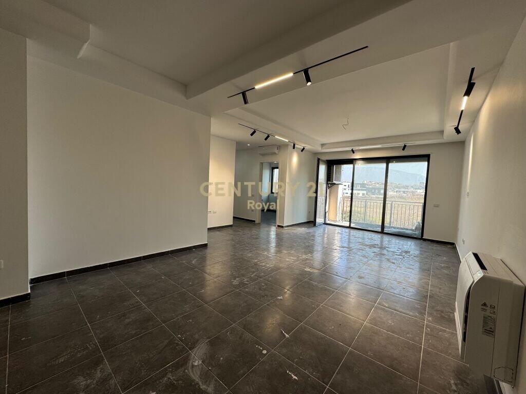 OFFER For Sale Apartment 3+1+2 near Radisson Hotel Lake i Thate Tirana