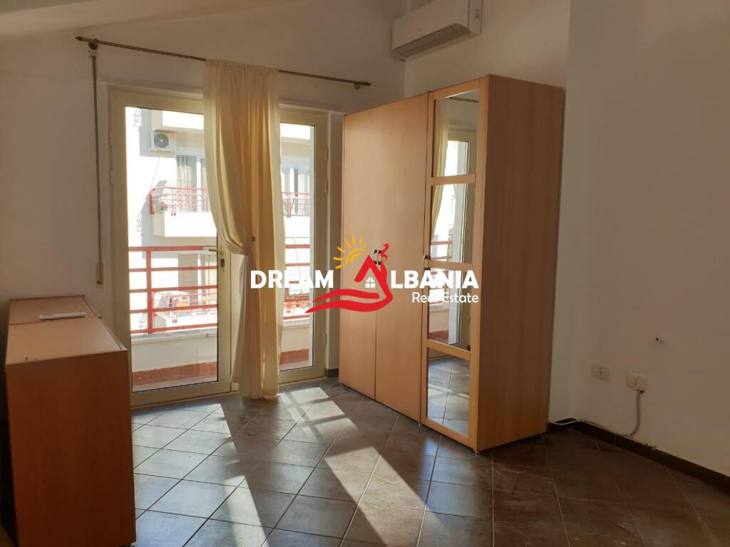 Apartament 3+1 me qera tek Liqeni i Thate(ID 42215273)