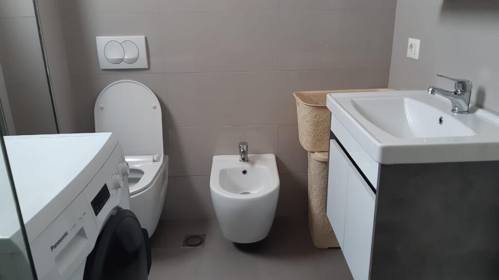 A 1+1 apartment is available for rent at the Kamez turn.
