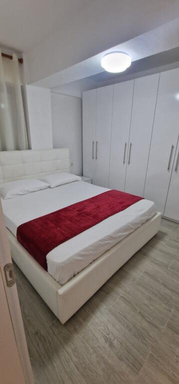 Apartment 2+1 for rent, Durres Street 550 euros.