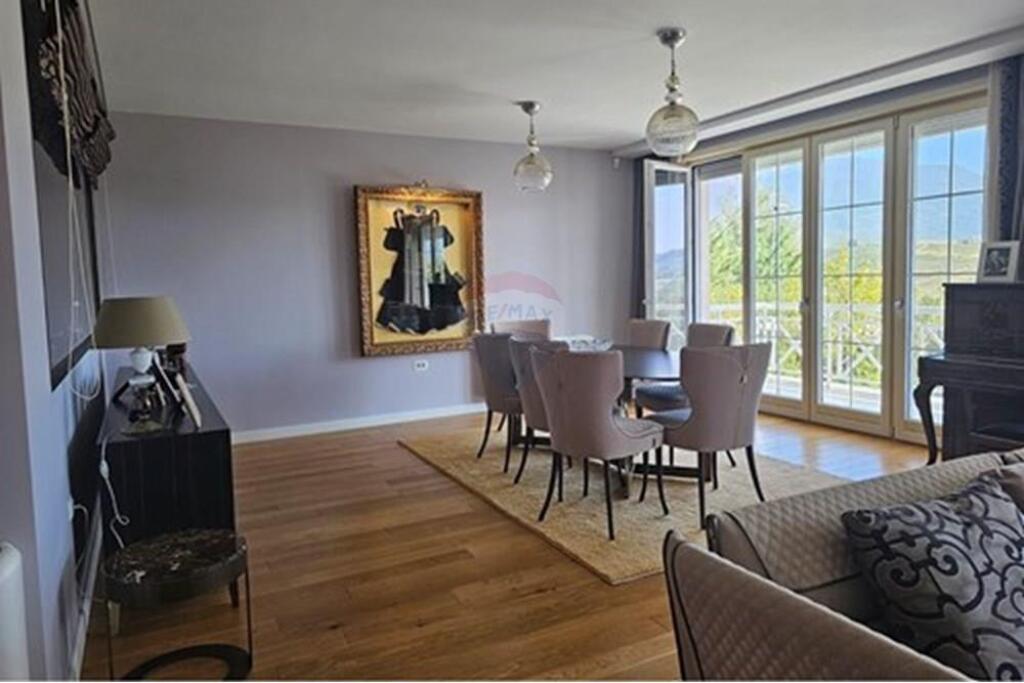 House for sale in Farke
