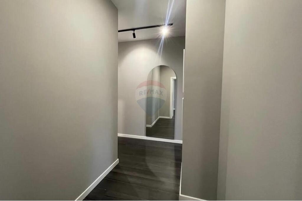 Apartament 1+1 ne shitje prane Qendres
