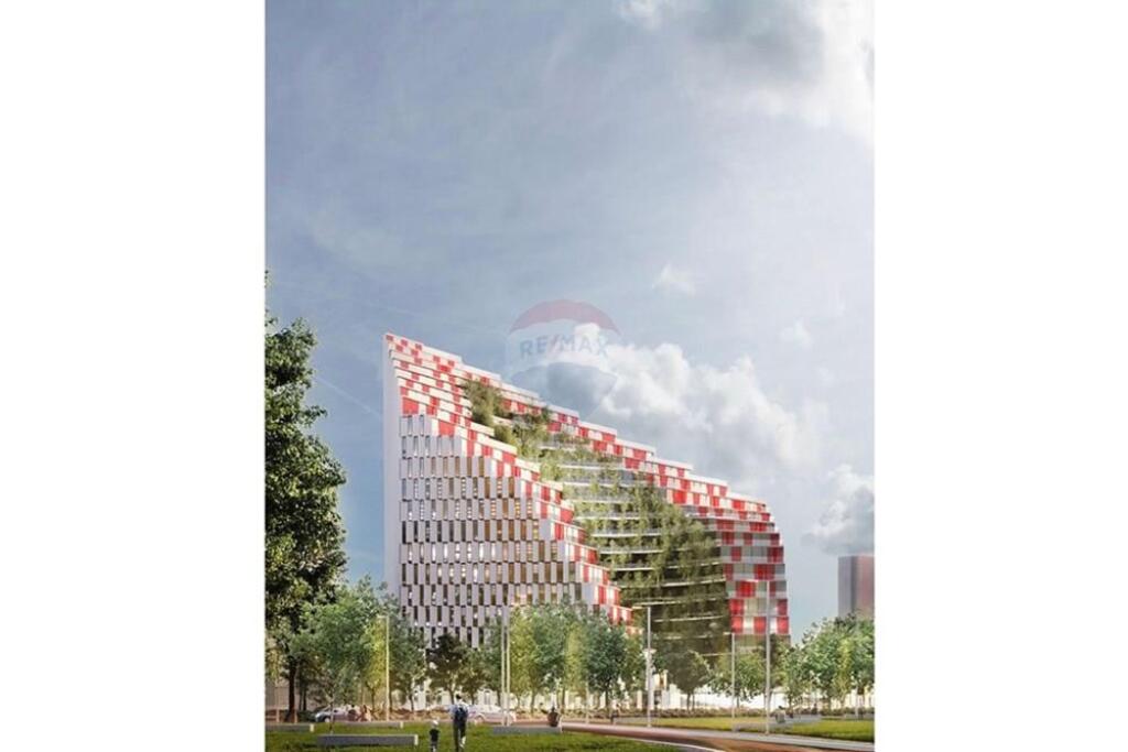 3+1 apartment for sale in one of the most prestigious buildings in Tirana, "Ekspozita Building."