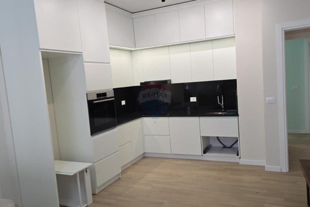 2+1+2 Apartment for Rent, Tirana
