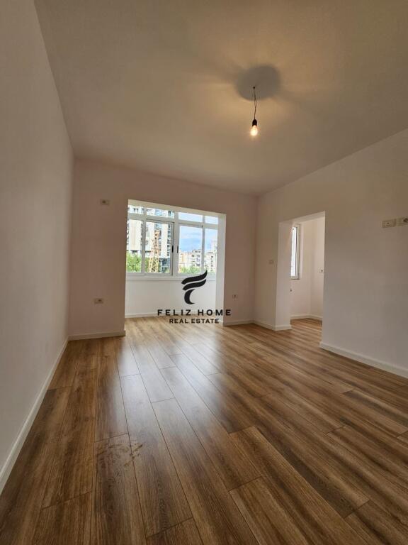 STUDIO FOR SALE 31 M2 CENTER 93,000 EURO