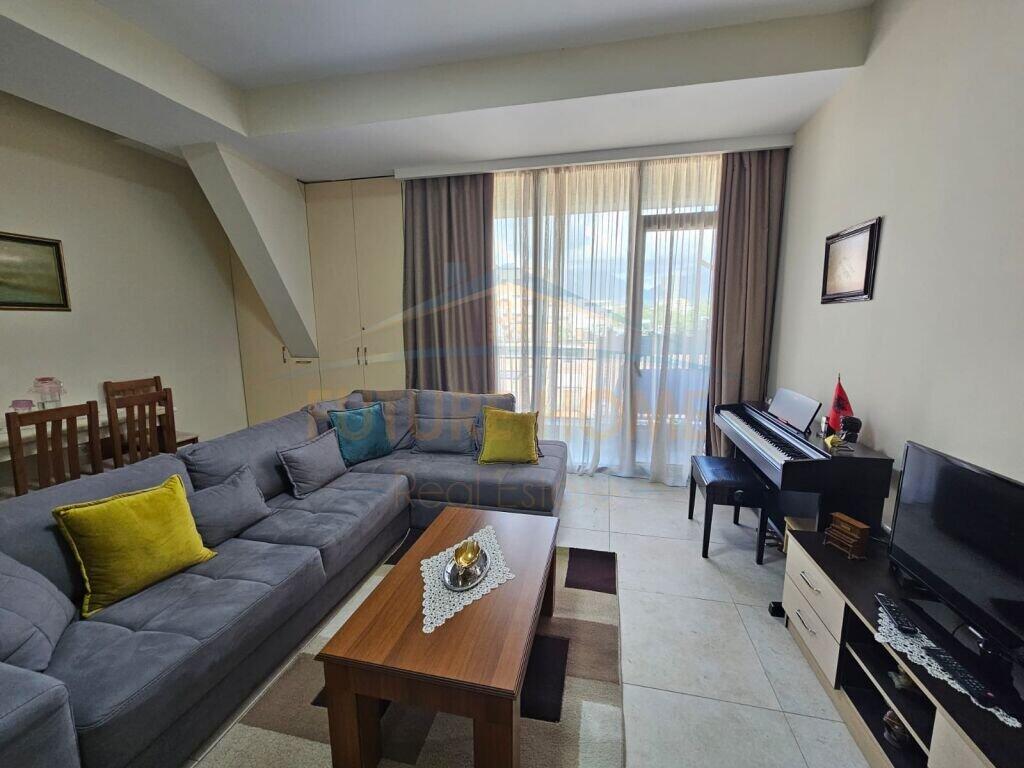 Shitet, Apartament 1+1 Myslym Shyri, Tiranë.