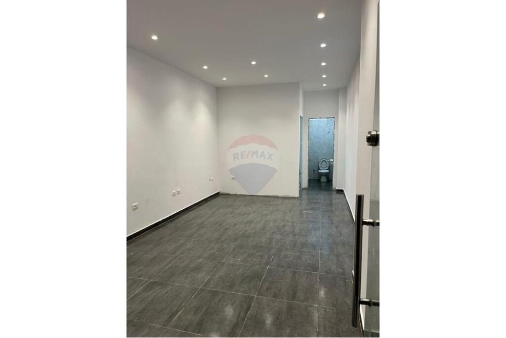 Shop for Rent in Astir – Teodor Keko Street