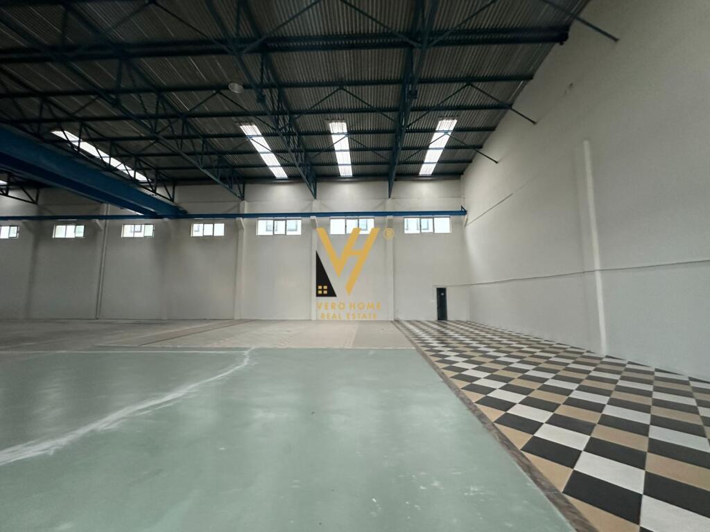 JEPET KAPANON 850 M2 ME QERA NE PICAR 5.000 EURO