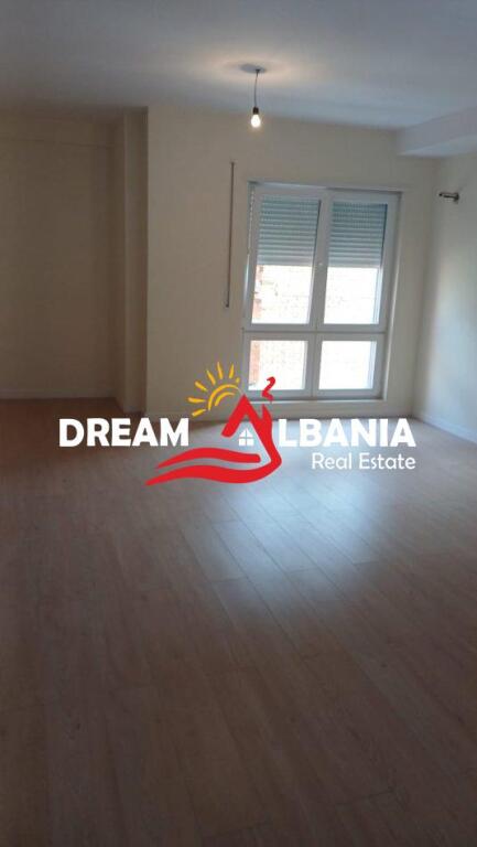 Ambient per zyra me qera ne rrugen Hoxha Tahsim (ID 42611310)