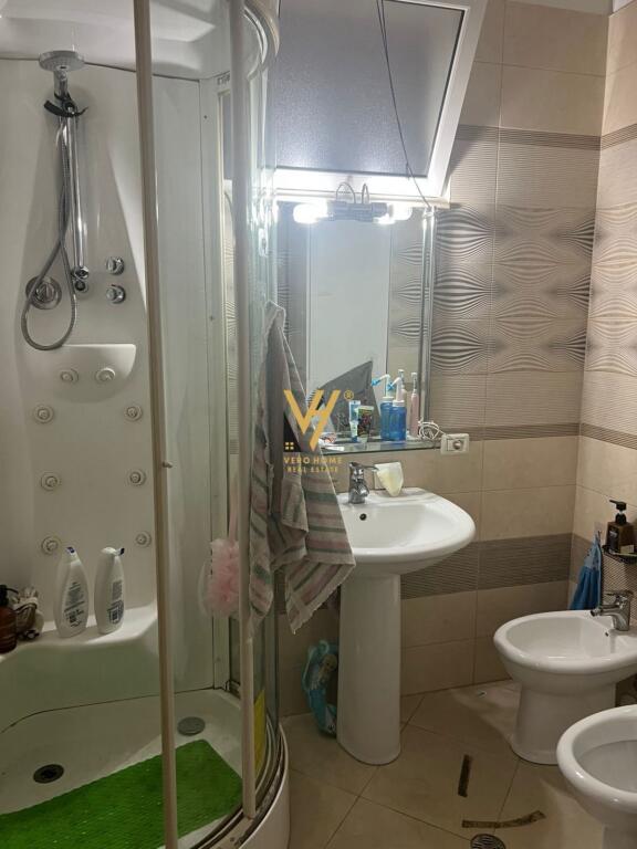 SHITET APARTAMENT 2+1+2+BLK TE RRUGA E KAVAJES 225.000 EURO