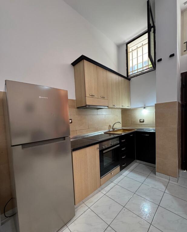 Apartment 1+1 for rent, 5 Maj near Big Market (Gaqo Vakeflli street) 350,000 lek.