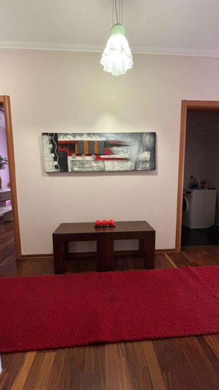 Jepet me Qira Apartament 2+1+2 – Pranë Stadiumit Air Albania