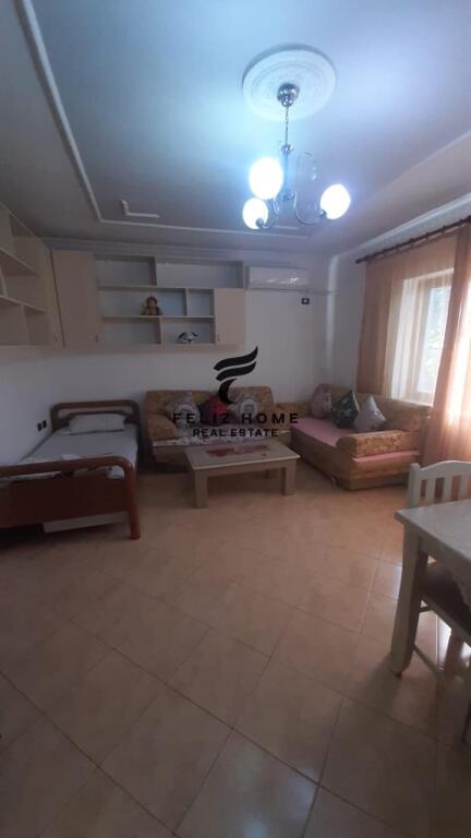 APARTAMENT ME QERA 1+1 BULEVARDI BAJRAM CURRI 500 EURO