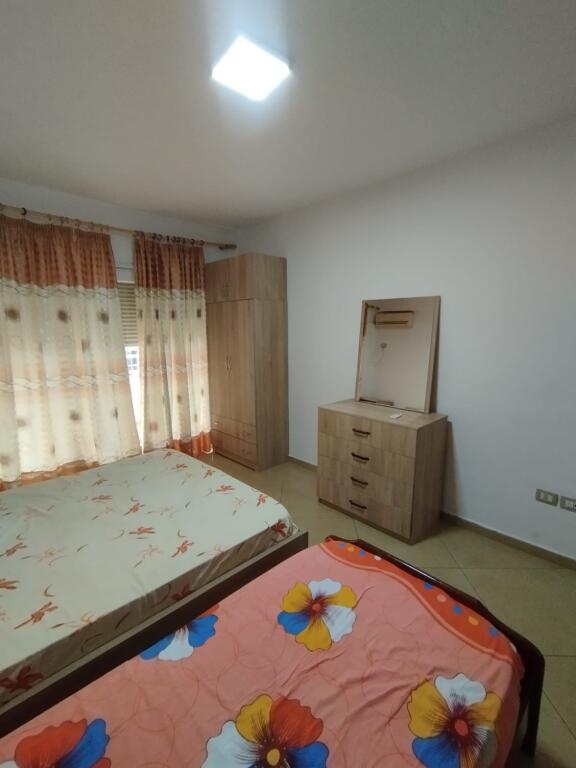 Jepet apartament 1+1 me qera tek Bar Oslo ne Astir