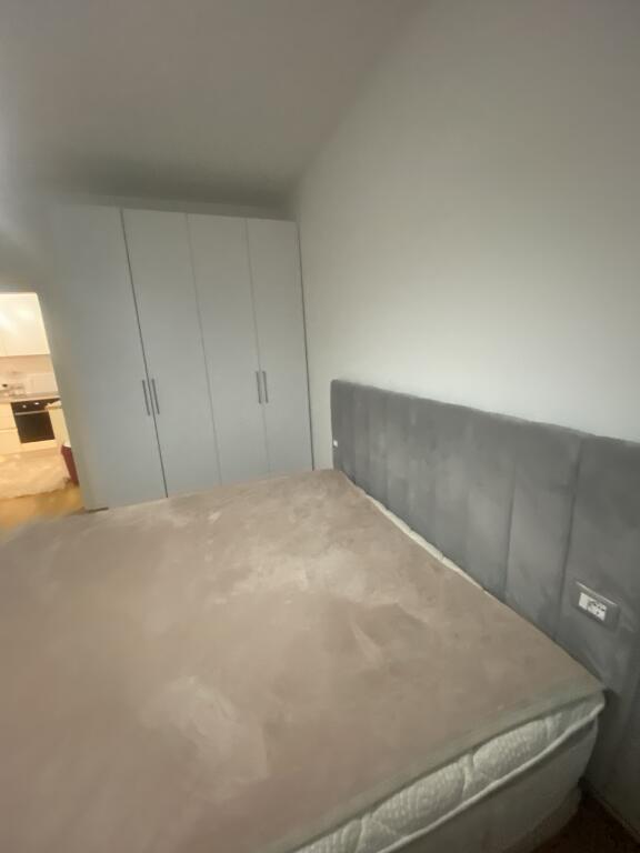 1+1,i mobiluar,hotel radison,cmimi 550 euro