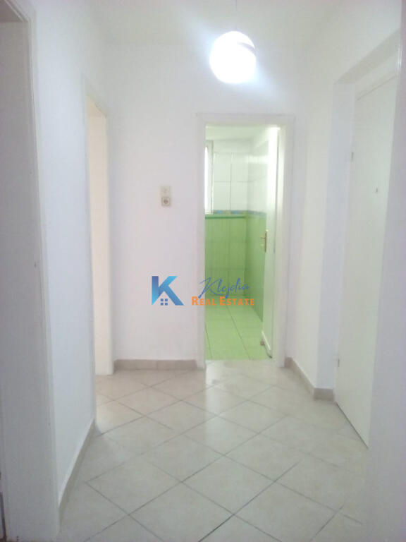 Office for rent on Gjergj Fishta Boulevard, opposite Vasil Shanto school.