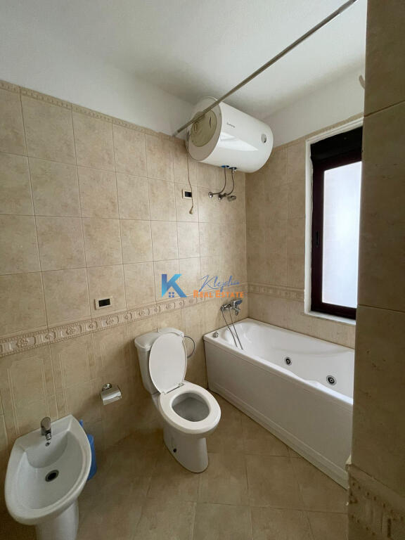 2+1+2 for rent in Bllok
