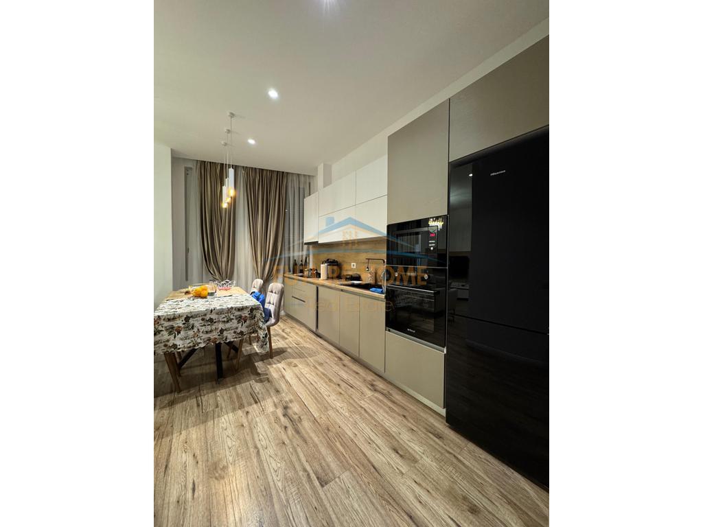 For sale, 2+1 apartment, 21-December, Tirana