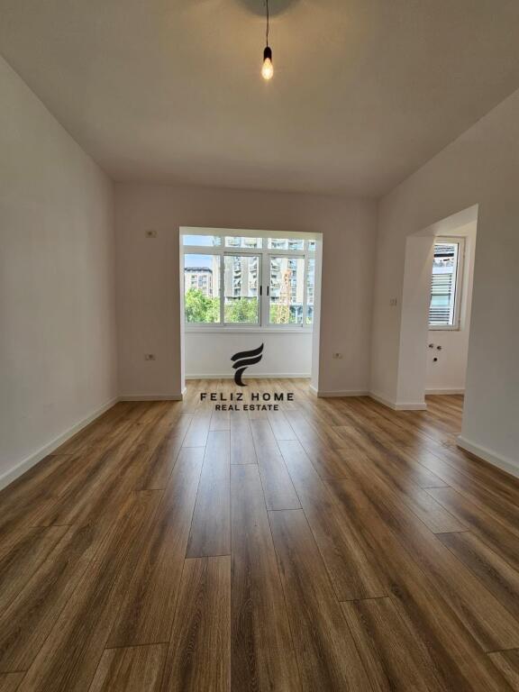 STUDIO FOR SALE 31 M2 CENTER 93,000 EURO
