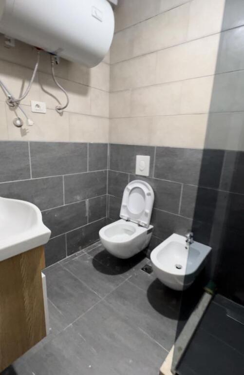 Apartment 2+1 for rent, Shkoze near the Tom Doshit Complex 450 euros.