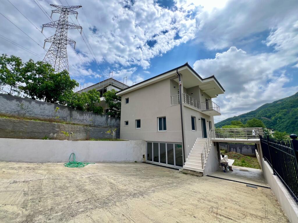 For sale: 2-Story Villa, "Mullet" - Tirana.