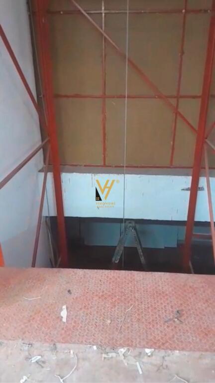 AFFITTASI MAGAZZINO DI 500 M2 A KMY, YZBERISHT 1.800 EURO