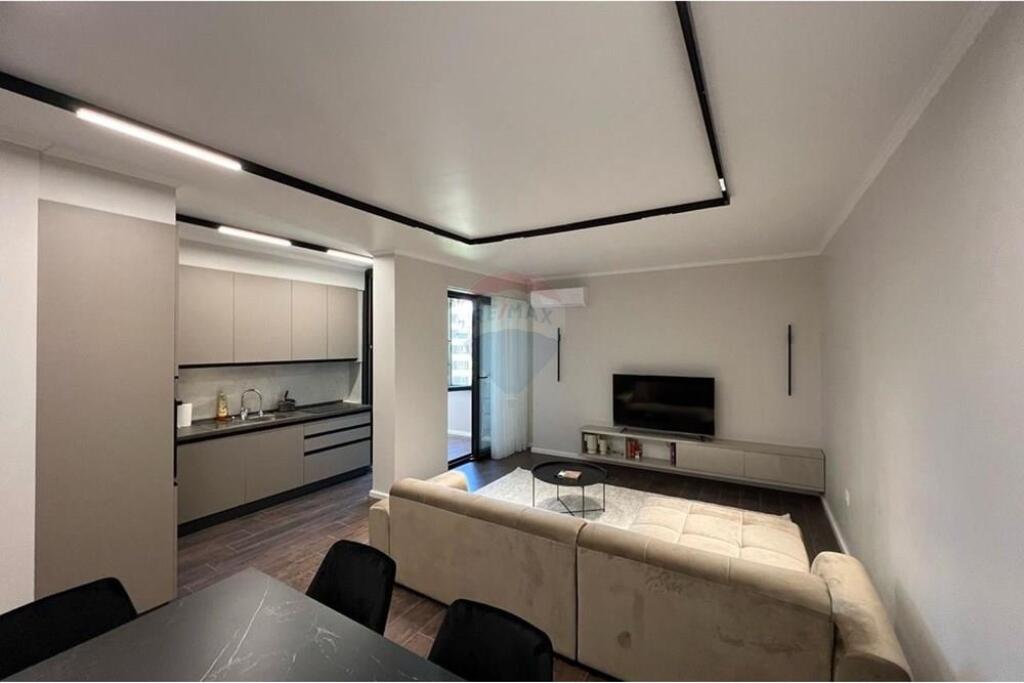 Luxury apartment for rent near Air Albania.