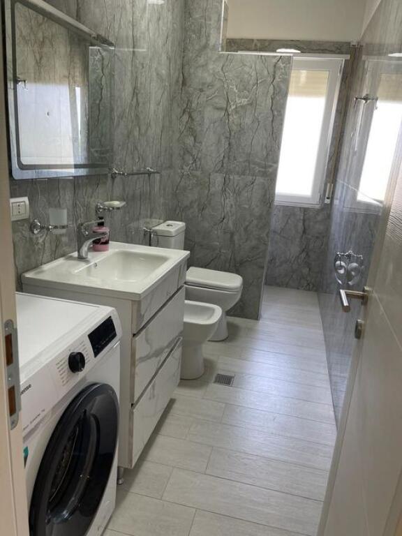 Te Motel Gaxherri jepet me qera 1+1 i mobiluar!