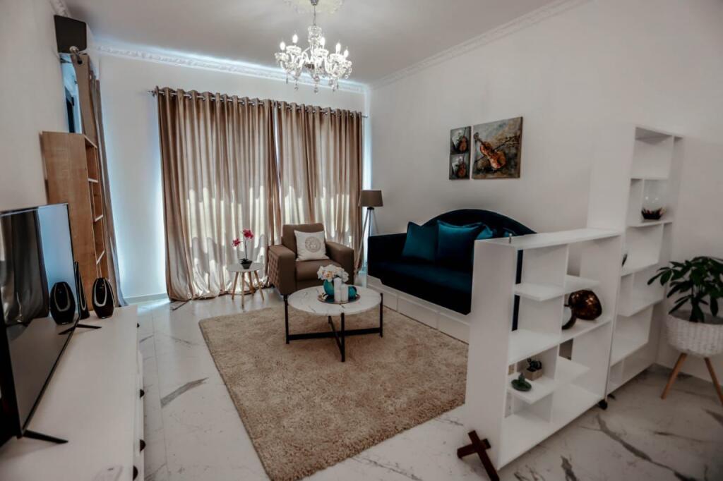 Apartment 1+1 for rent, Kavaja Street near Square 21, 800,000 lek.