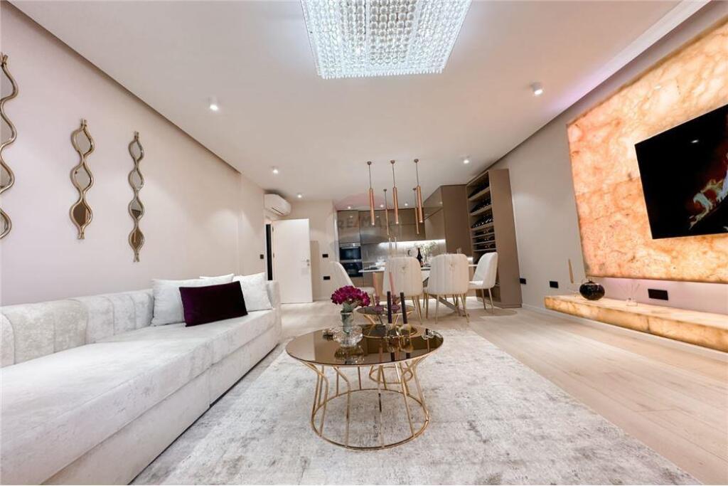 APARTAMENT ME QIRA 2+1 PRANË LIQENIT TIRANA