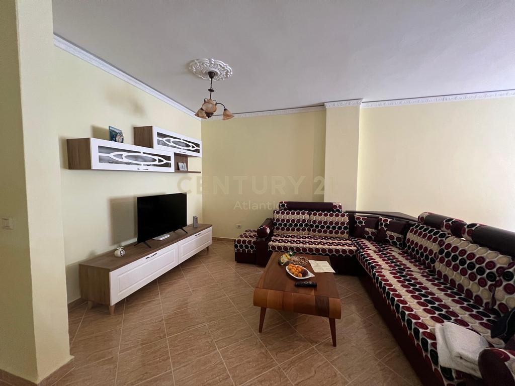 APARTMENT 2+1+ STORAGE FOR RENT IN RROTA KUQE BEACH!