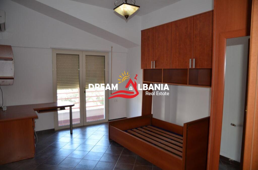Apartament 3+1 me qera tek Liqeni i Thate(ID 42215273)