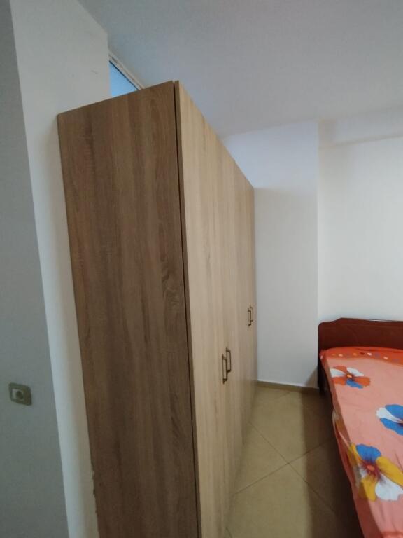 Jepet apartament 1+1 me qera tek Bar Oslo ne Astir
