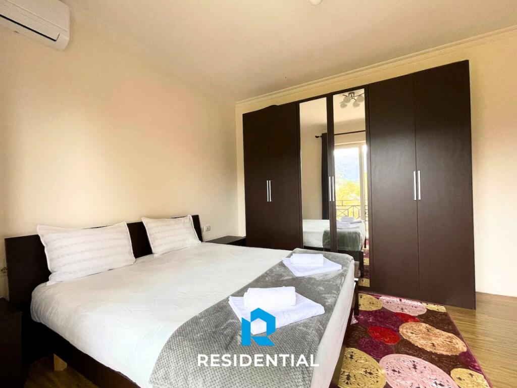 In Student City, a penthouse is for sale at a BARGAIN price, only 1076 Euro/m².